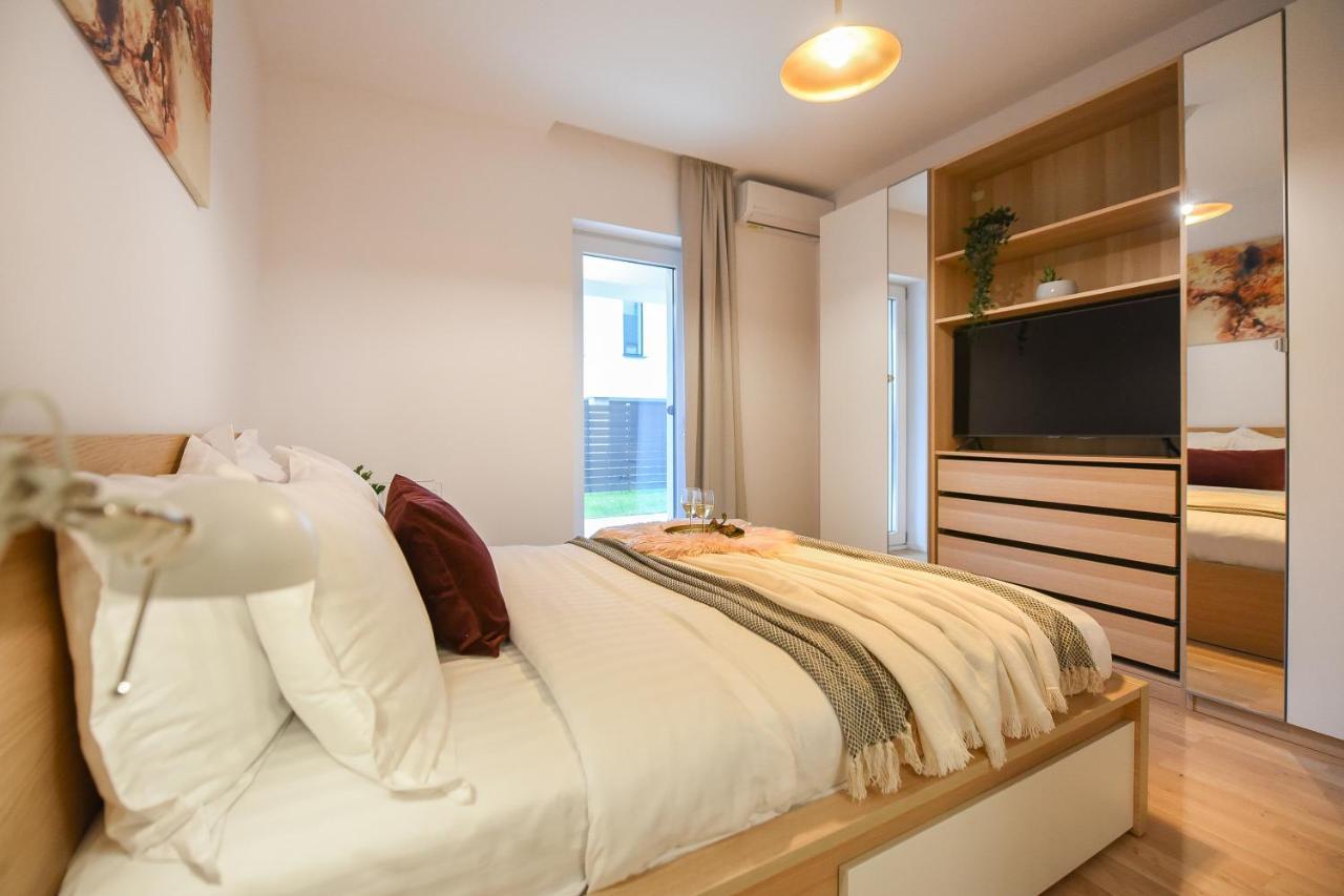 Vacation Feel - 2Br Apartment With Terrace & Private Parking In Baneasa Βουκουρέστι Εξωτερικό φωτογραφία