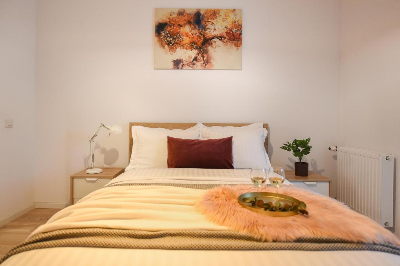 Vacation Feel - 2Br Apartment With Terrace & Private Parking In Baneasa Βουκουρέστι Εξωτερικό φωτογραφία